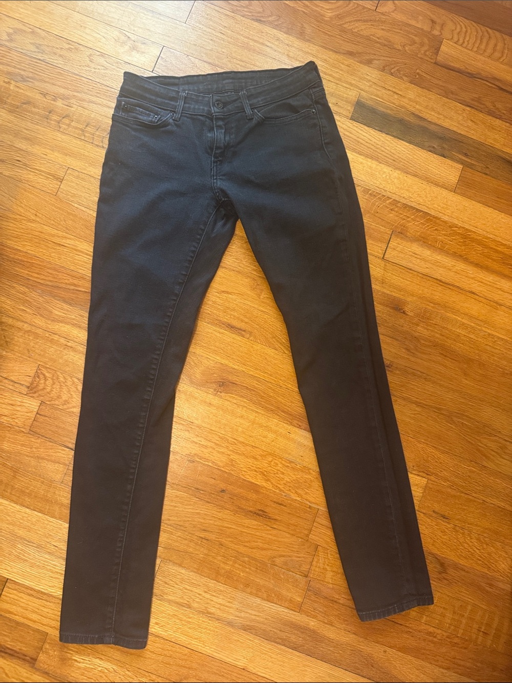 Women’s Levi’s Size 4R/27 Low Rise Skinny Jeans